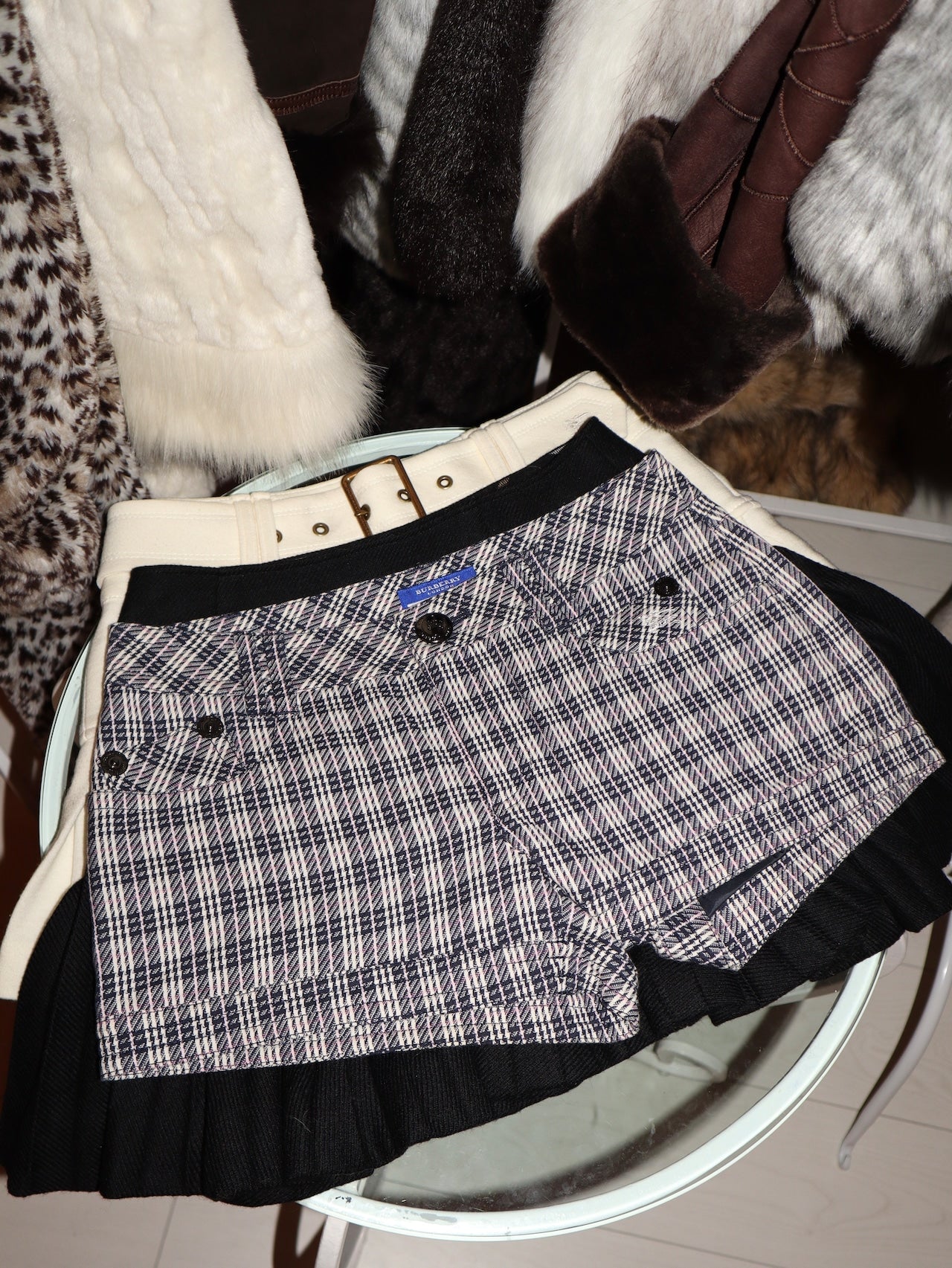 Good girl Burberry short pants”