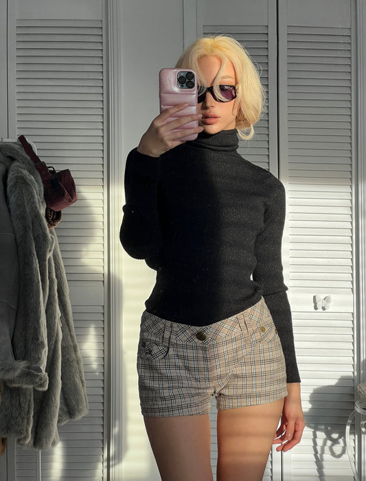 Good girl Burberry short pants”