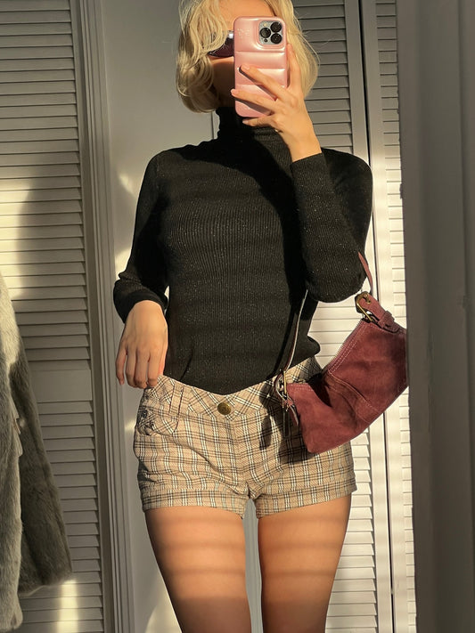 Good girl Burberry short pants”