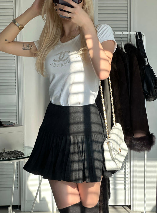 Classic Burberry pleated skirt